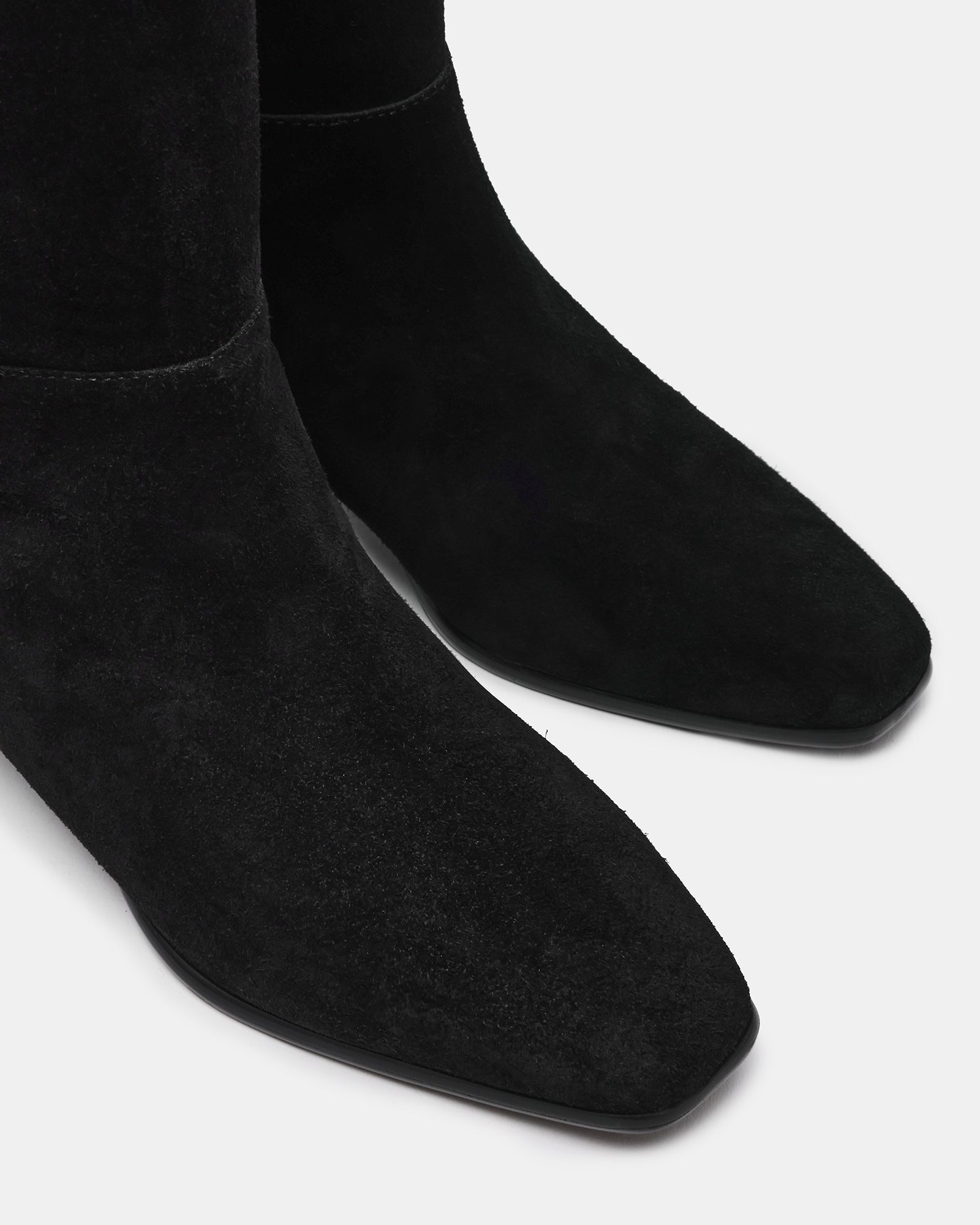 AMIAS BLACK SUEDE