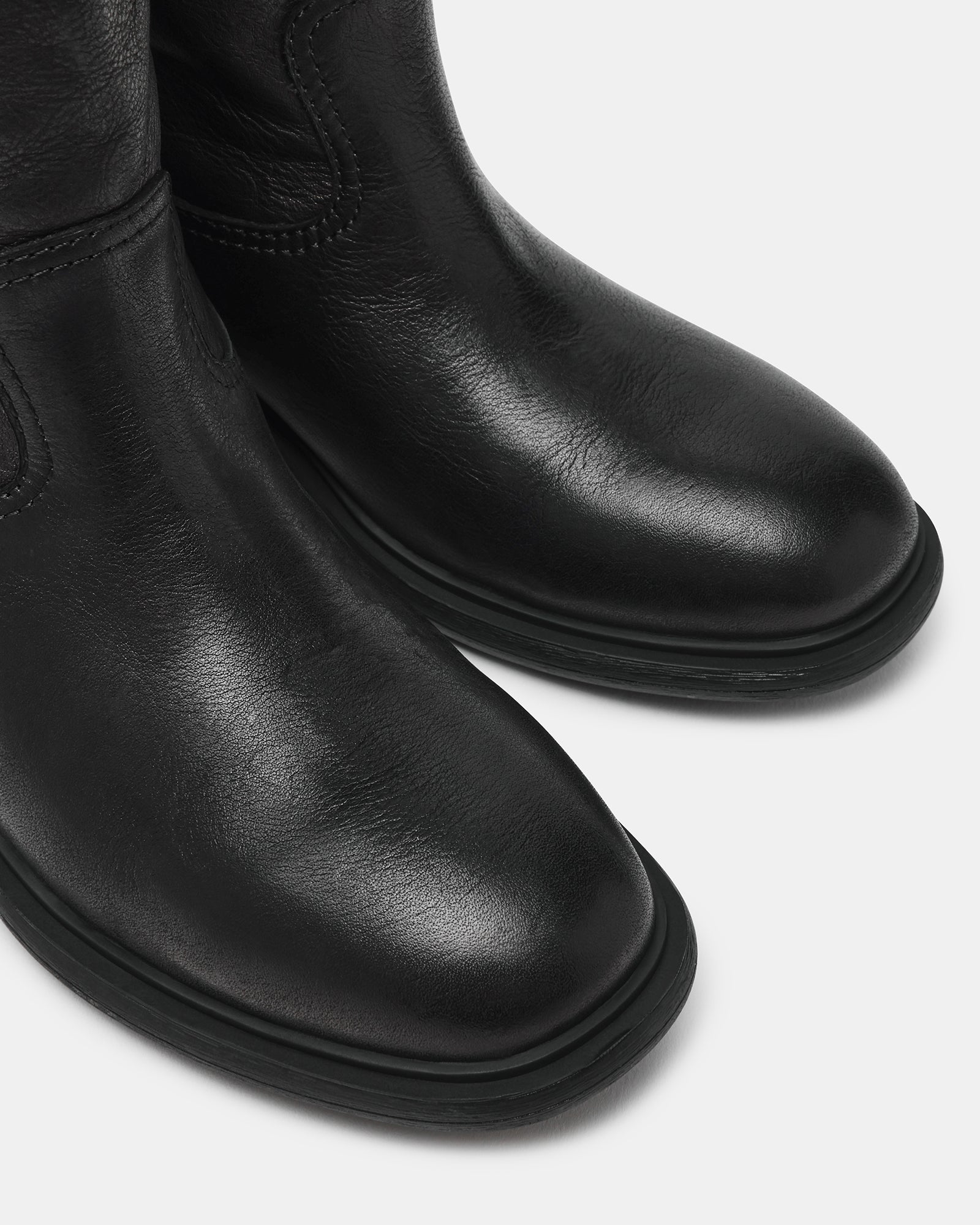 STRAY BLACK LEATHER
